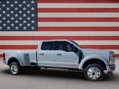 2026 Ford Super Duty F-450 DRW XL 4WD Crew Cab 8' Box