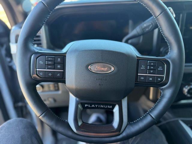 2026 Ford Super Duty F-450 DRW XL 4WD Crew Cab 8' Box