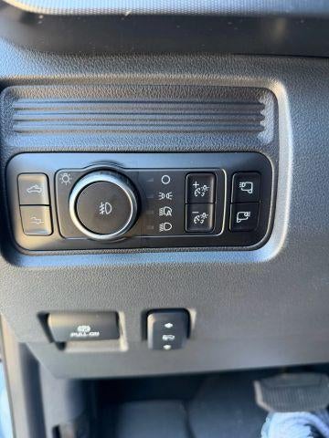 2026 Ford Super Duty F-450 DRW XL 4WD Crew Cab 8' Box