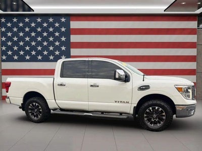 2017 Nissan Titan 4x4 Crew Cab S