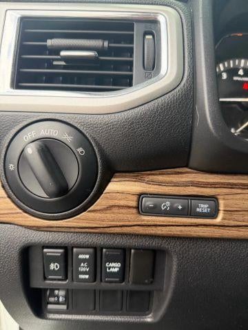 2017 Nissan Titan 4x4 Crew Cab S