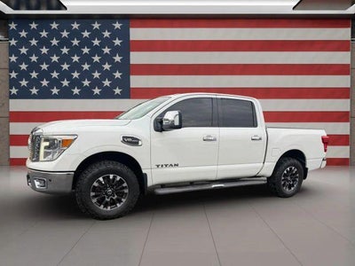 2017 Nissan Titan 4x4 Crew Cab S