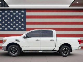 2017 Nissan Titan 4x4 Crew Cab S