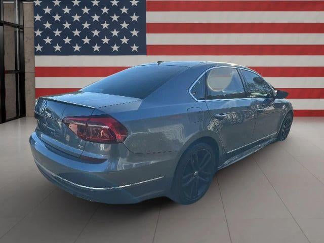 2017 Volkswagen Passat R-Line w/Comfort Pkg Auto