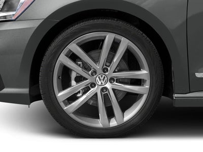 2017 Volkswagen Passat R-Line w/Comfort Pkg Auto
