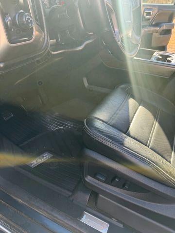 2017 GMC Sierra 1500 Crew Cab Short Box 4-Wheel Drive Denali