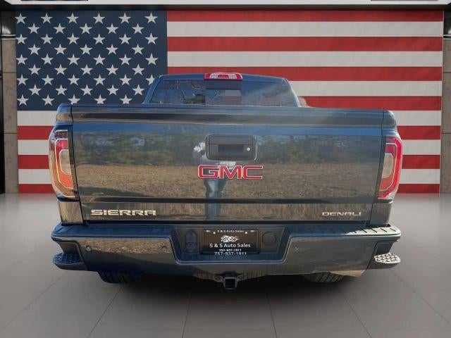 2017 GMC Sierra 1500 Crew Cab Short Box 4-Wheel Drive Denali