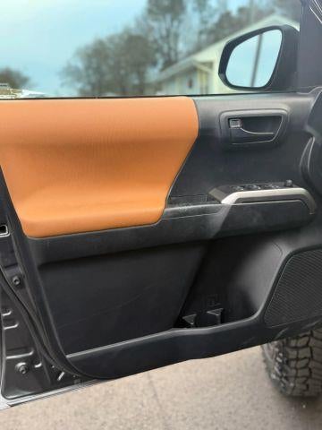 2019 Toyota Tacoma 4WD 4WD SR Double Cab 5' Bed V6 MT (GS)