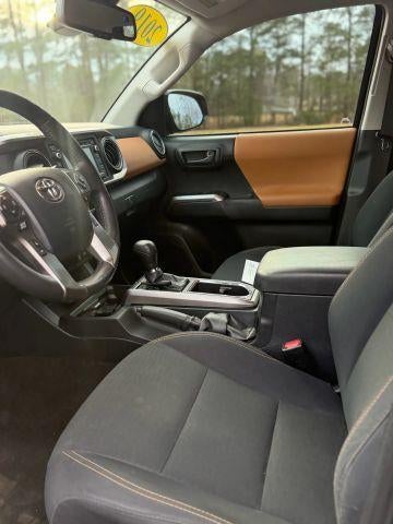 2019 Toyota Tacoma 4WD 4WD SR Double Cab 5' Bed V6 MT (GS)