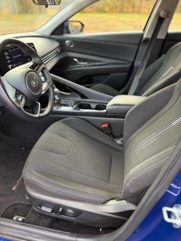 2022 Hyundai ELANTRA SEL IVT