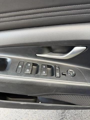 2022 Hyundai ELANTRA SEL IVT