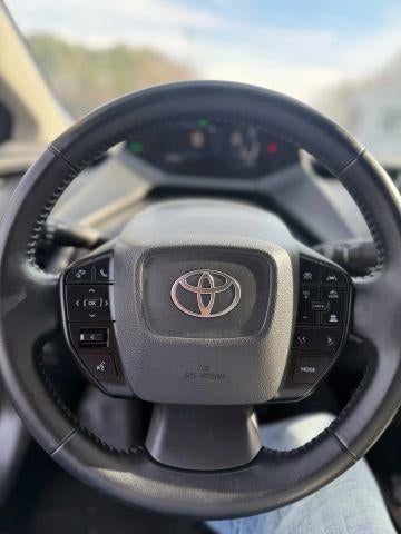 2024 Toyota Prius LE (Natl)