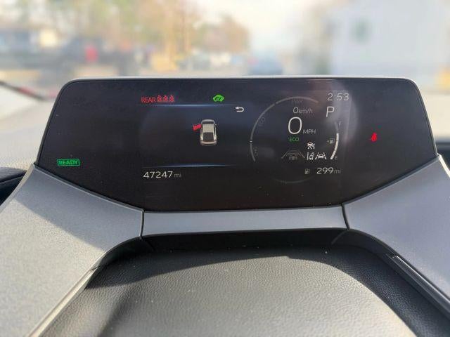 2024 Toyota Prius LE (Natl)